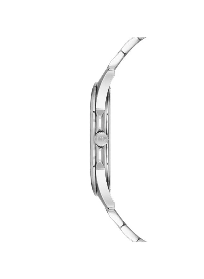 يو اس بولو اسن ساعة يد رجالية فضية بسوار ستانلس ستيل وميناء أزرق بعقارب ٤٢ مم