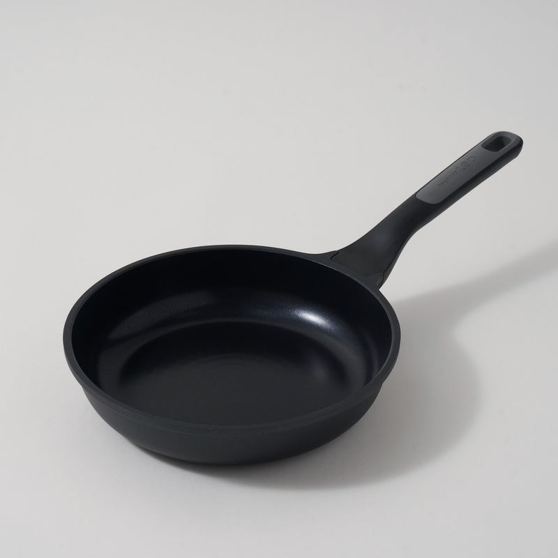 بيرجوف بيرجهوف مقلاة الومنيوم بغطاء 24سم، أسود - Image 1