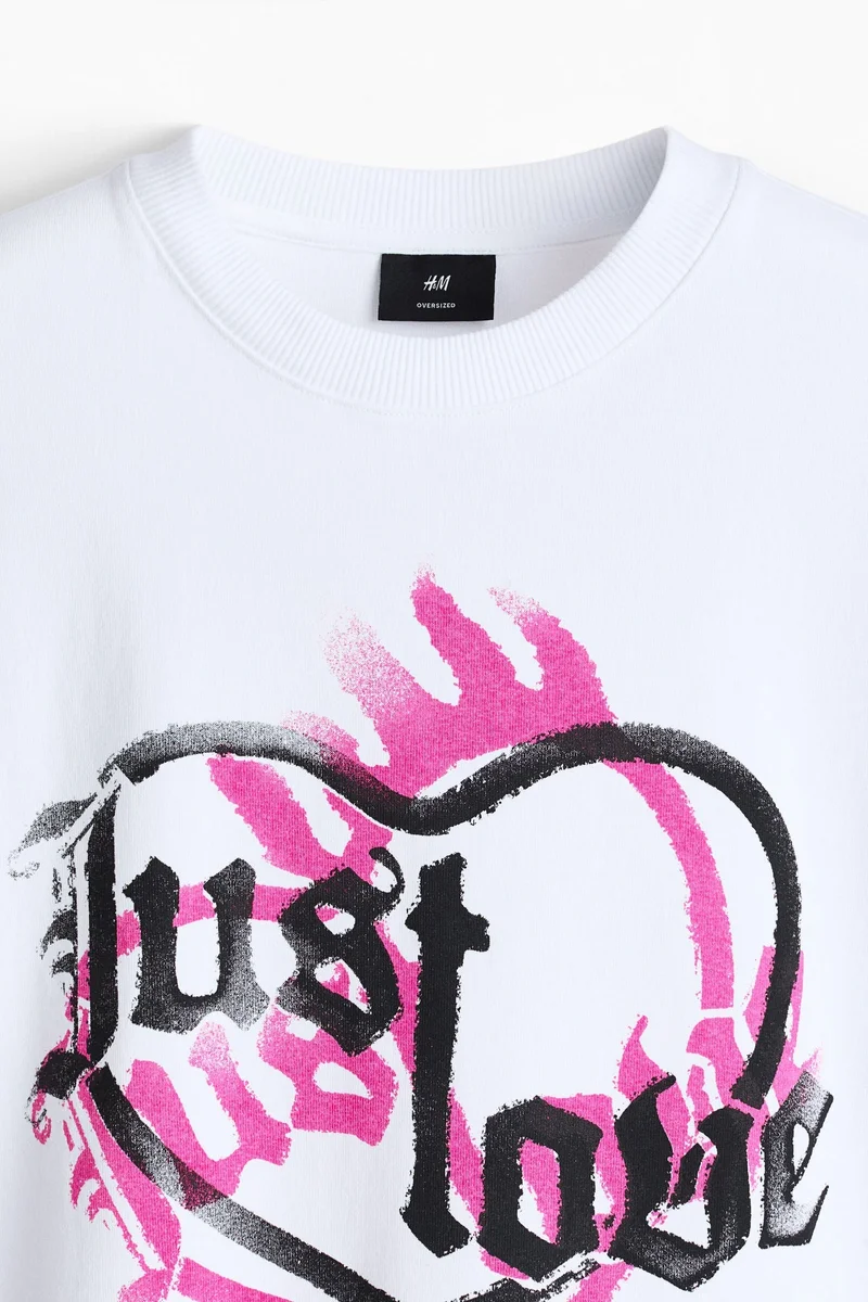 H&M  Oversized Fit Heat Reactive Printed T-shirt for Men | Best Price UAE