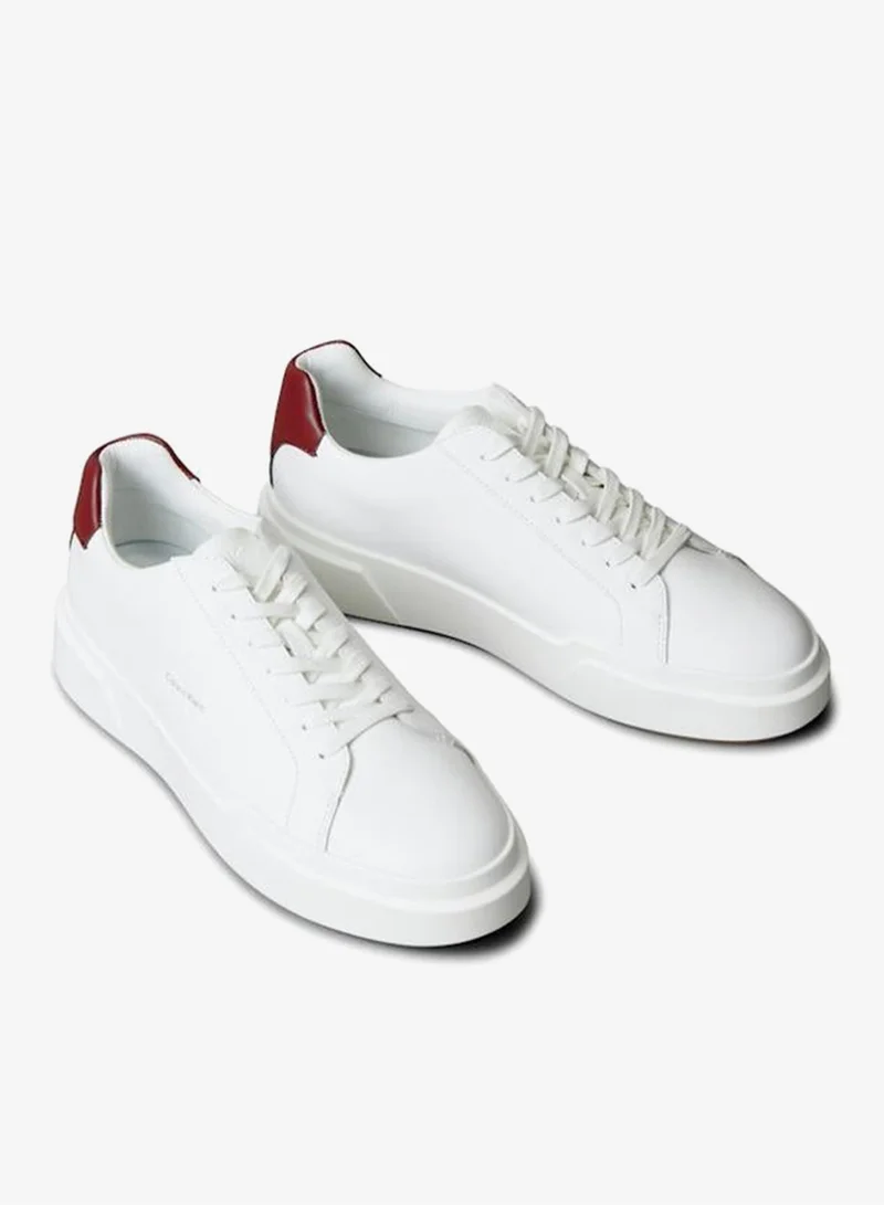 كالفن كلاين جينز حذاء رياضي برباط وطراز منخفض