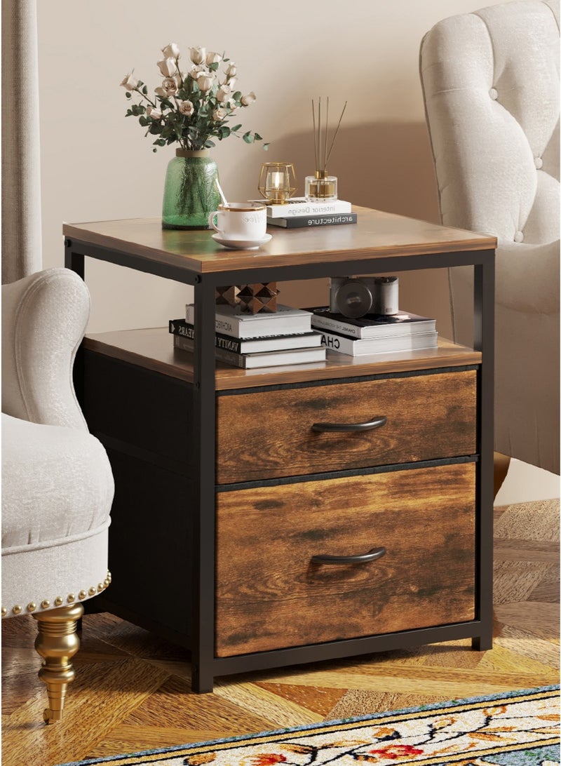 عنيد طاولة جانبية للسرير، كومدينه بدرجين قماشيين ورف مفتوح واحد، سطح خشبي وإطار معدني، طاولة جانبية لغرفة المعيشة وغرفة النوم، كمدينه سرير بثلاثة مستويات. - Image 1