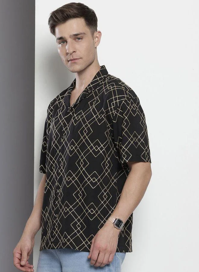 The Indian Garage Co Men Relaxed Fit Textured Cuban Collar Half Sleeves Shirt