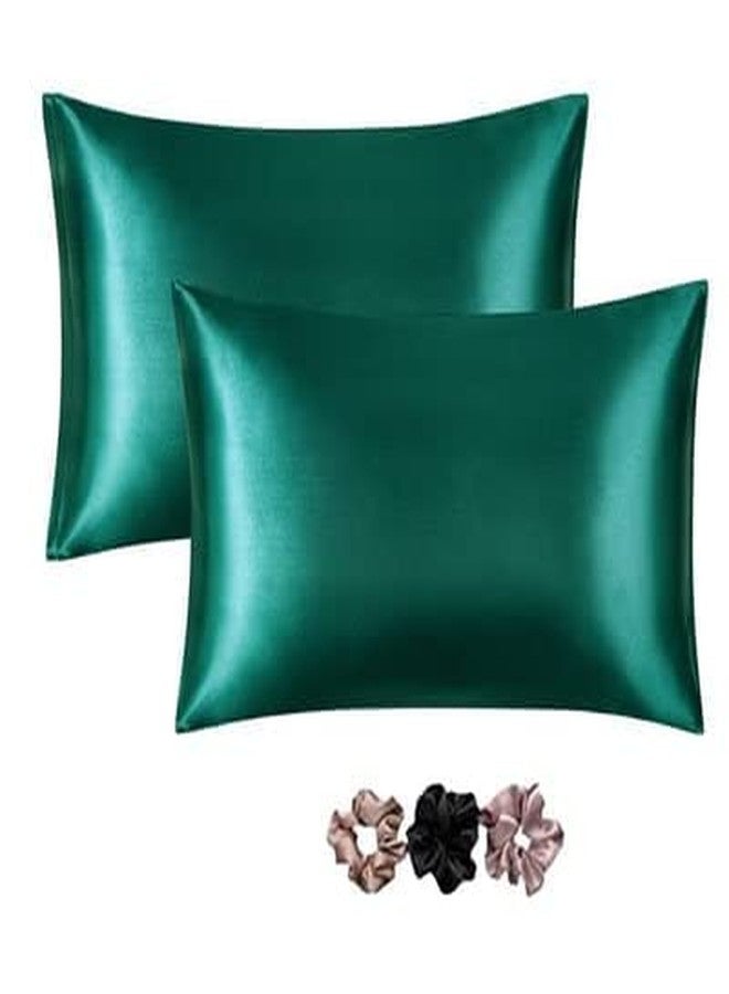 GROPOTIT Pillow Cover Set Envelope Closure Pillow Cover 2 Piece Pillow Cover with 3 Scrunchies Pillow Covers for Hair and Skincare (Green) - Image 1