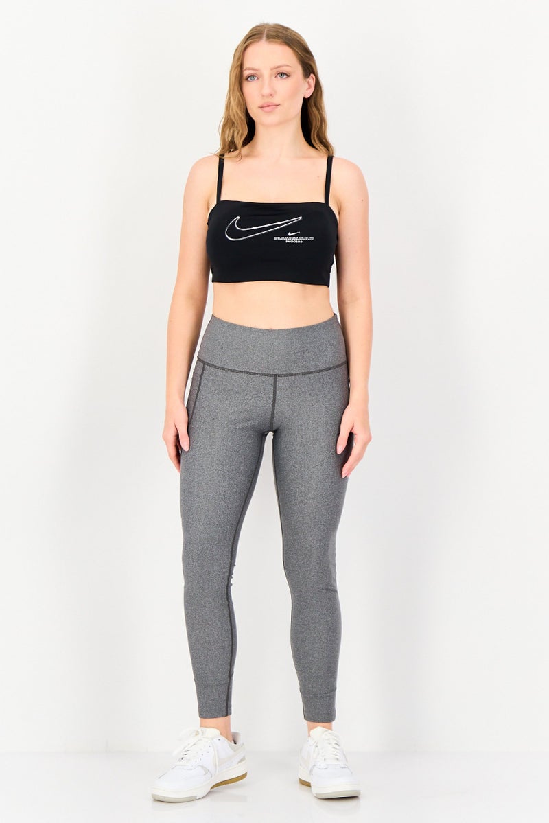 Nike سوتيان رياضي مبطن بشعار العلامة التجارية للنساء، أسود - Image 4