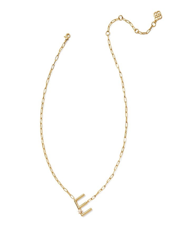 كيندرا سكوت قلادة قصيرة من كيندرا سكوت للنساء، مزينة بحرف E من اللؤلؤ، لون ذهبي وأبيض، مقاس واحد - Image 1