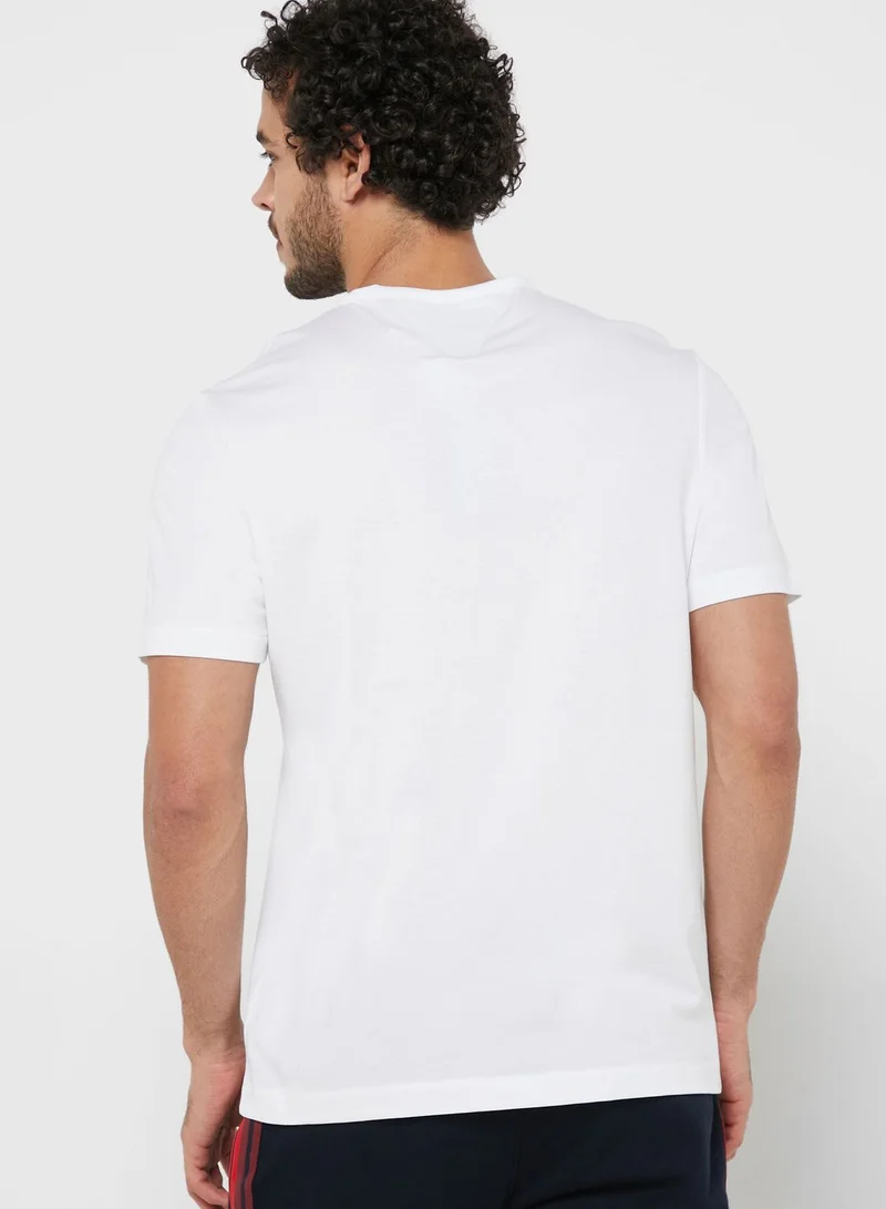 TOMMY HILFIGER Essential Crew Neck T-Shirt