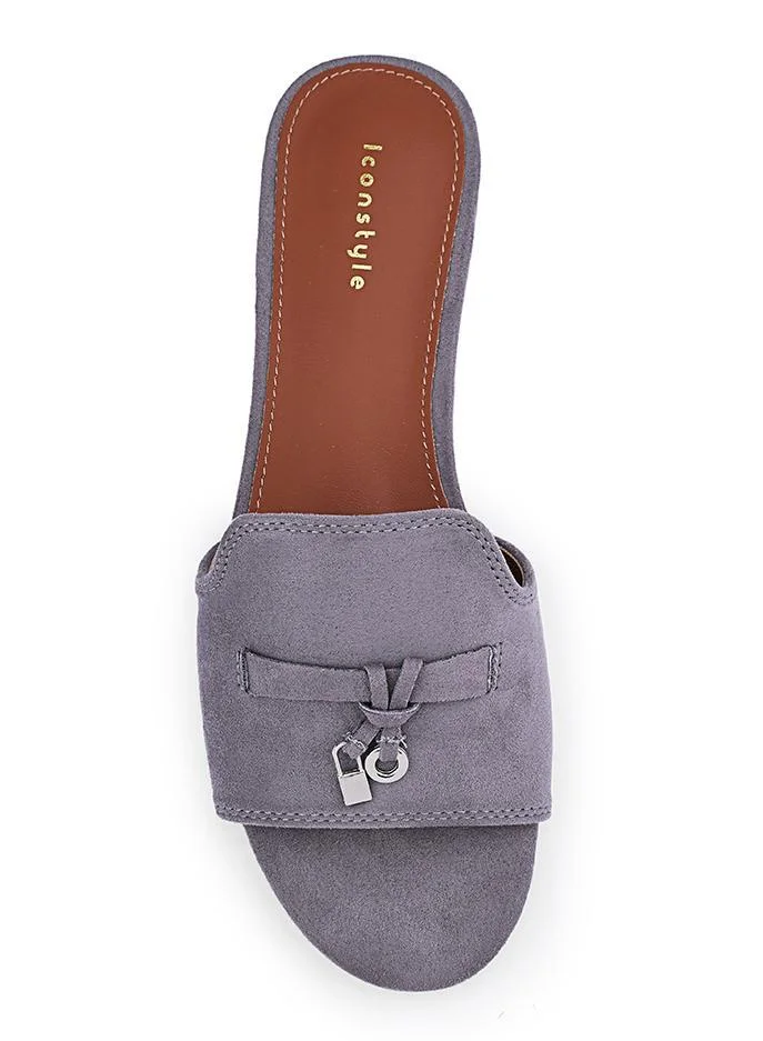 أيقون صنادل مسطحة بنقش التمساح