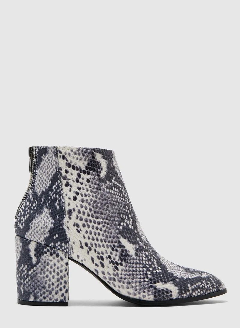 STEVE MADDEN Jillian Mid Heel Ankle Boot