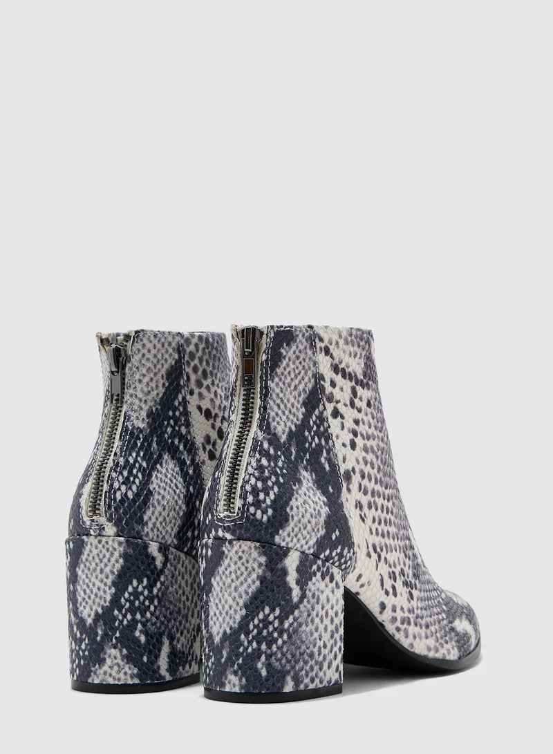 STEVE MADDEN Jillian Mid Heel Ankle Boot