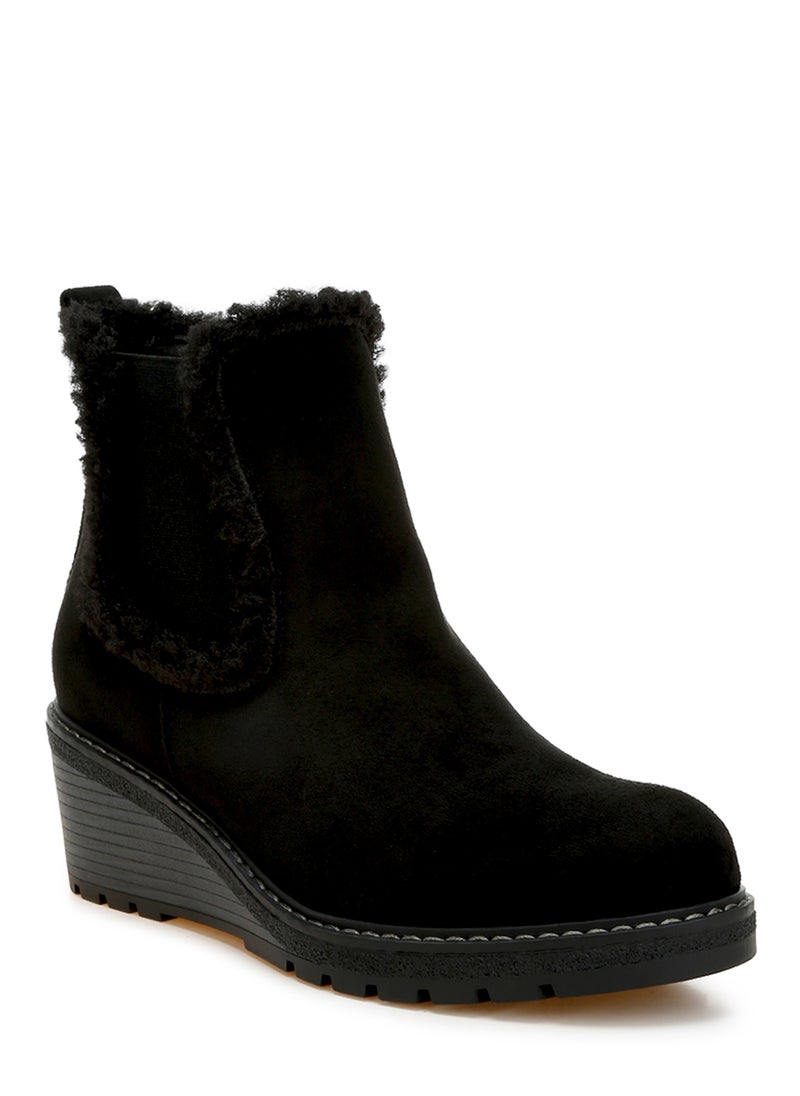 London Rag Faux Fur Lined Chelsea Boots in Black  - Image 2