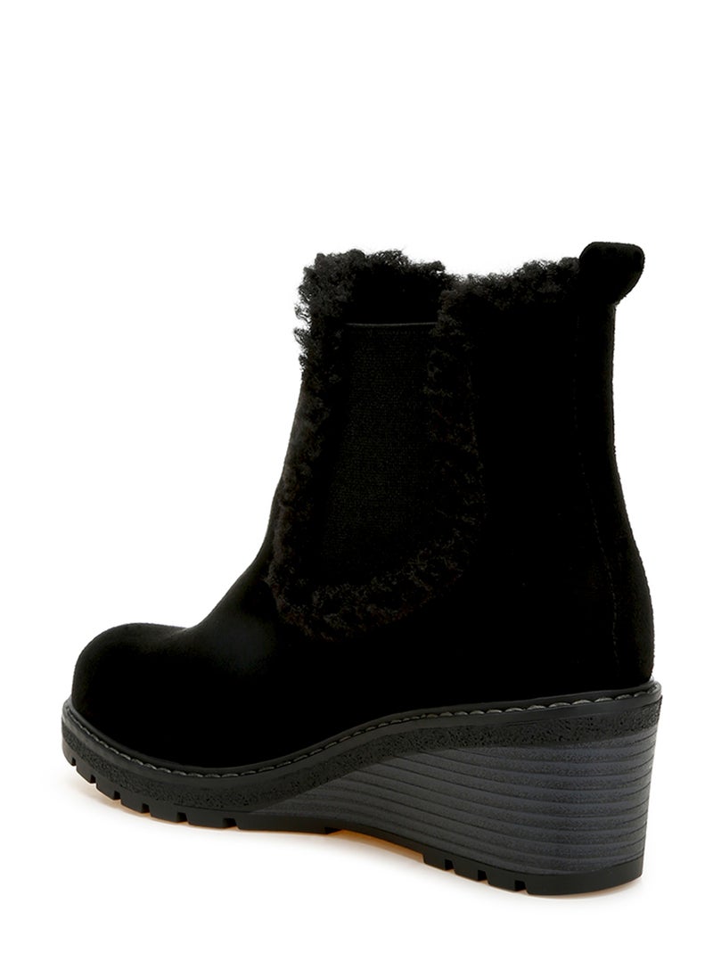 London Rag Faux Fur Lined Chelsea Boots in Black  - Image 3