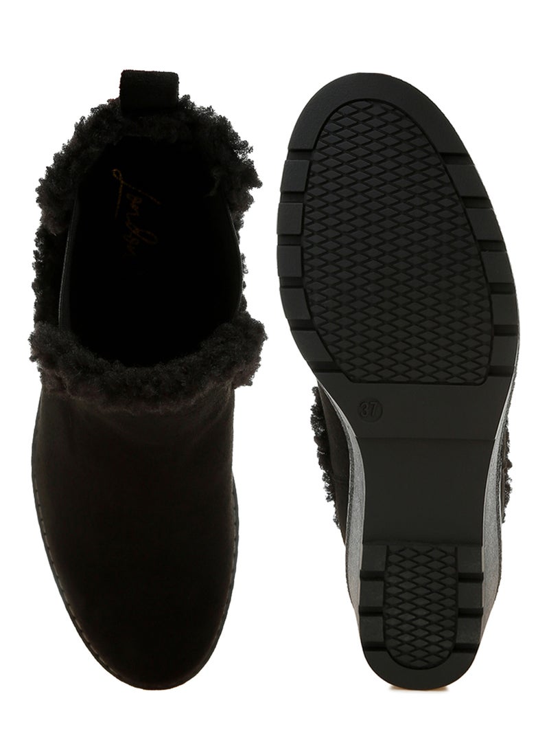 London Rag Faux Fur Lined Chelsea Boots in Black  - Image 4