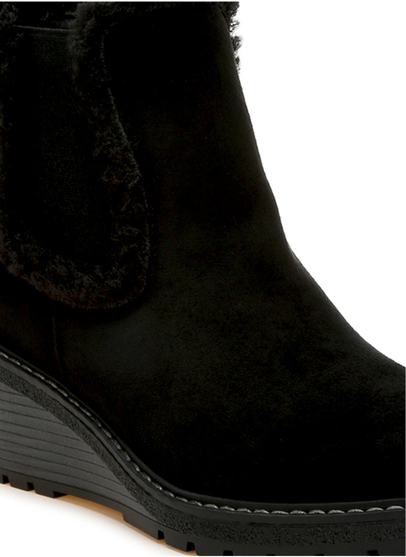 London Rag Faux Fur Lined Chelsea Boots in Black  - Image 5