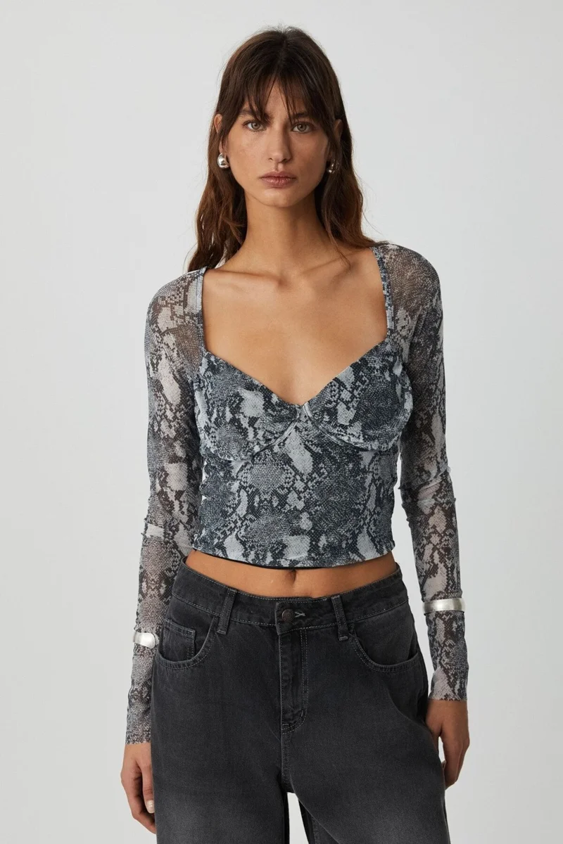 جريميلانج Lily Women's Tulle Mesh Double Layered Heart Neck Chest Cup Snake Patterned Blouse