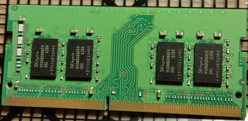 Hynix Hynix HMA81GS6AFR8N-UH 8GB DDR4 2400MHz Memory Sodimm Module - Image 1