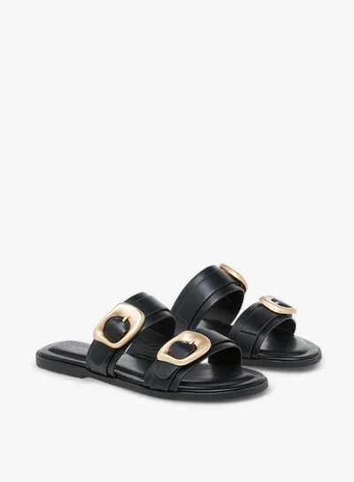 Paprika Solid Open Toe Sandals with Buckle Accent