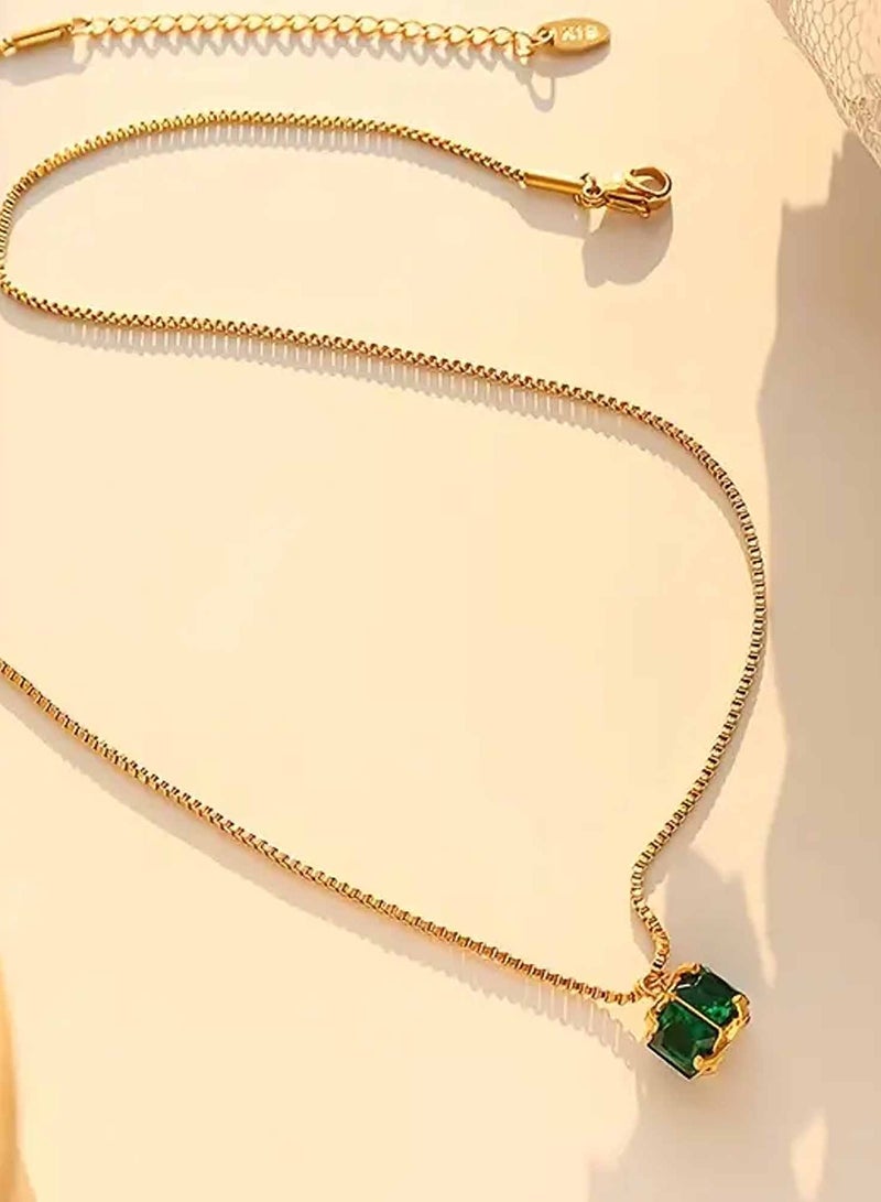 كاف كريشنس طقم مجوهرات من كريستال الزمرد، مصنوع من الفولاذ المقاوم للصدأ مطلي بالذهب عيار 18 قيراط، وقلادة وأقراط دائرية للنساء والفتيات - Image 4