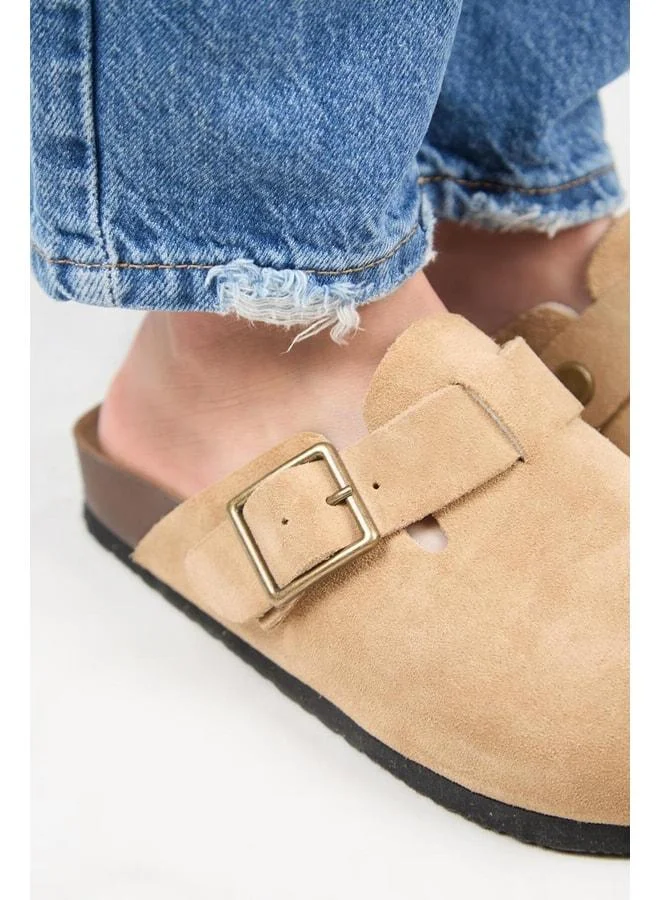 Manijero  Zeta 2 Women's Genuine Leather Buckle Belted Sabo Sand Sandal. for Women | Best Price UAE