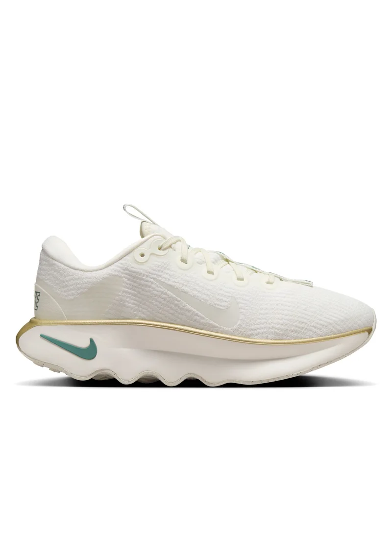 Nike Motiva