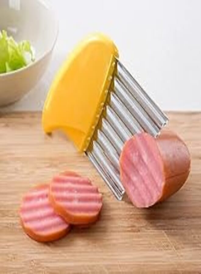 "Crinkle Potato Cutter & Pickle with Plastic Handle with Stainless Steel Anti-Rust Pins - Easy and Quick Cutting for Potatoes and Pickles (Ergonomic Handle, Durable Design, Easy to Clean)" 