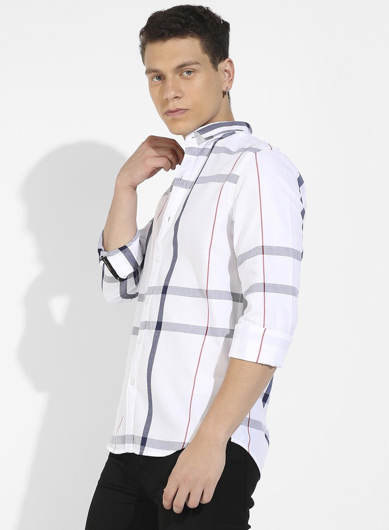Campus Sutra Campus Sutra Men's Tartan Plaid White Button Up Regular Fit Shirt For Casual Wear | Cotton Twill Spread Collar Shirt Crafted With Regular Sleeve & Comfort Fit For Everyday Wear  - Image 3