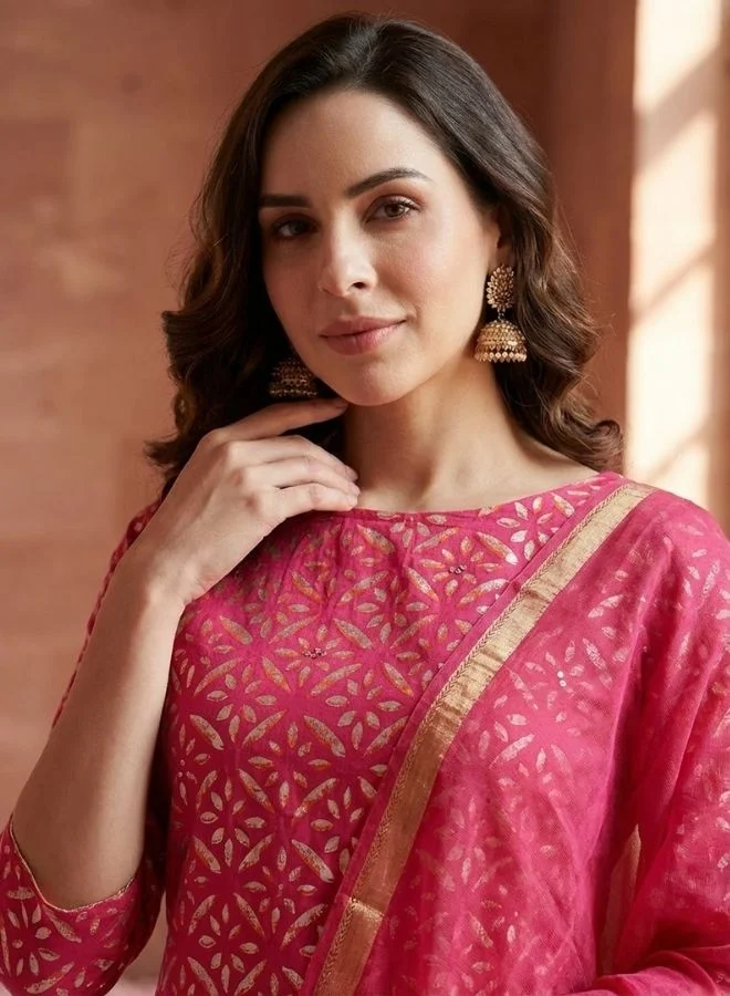 يوريس يوريس للنساء كورتا قطن نقي مطبوع بنقوش عرقية وردية مع بنطلون ودوباتا مرصعة