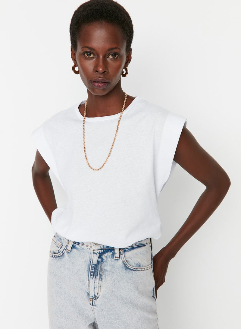 trendyol White Wadding Look Basic Crew Neck Knitted T-Shirt TWOSS20TS0021 - Image 5