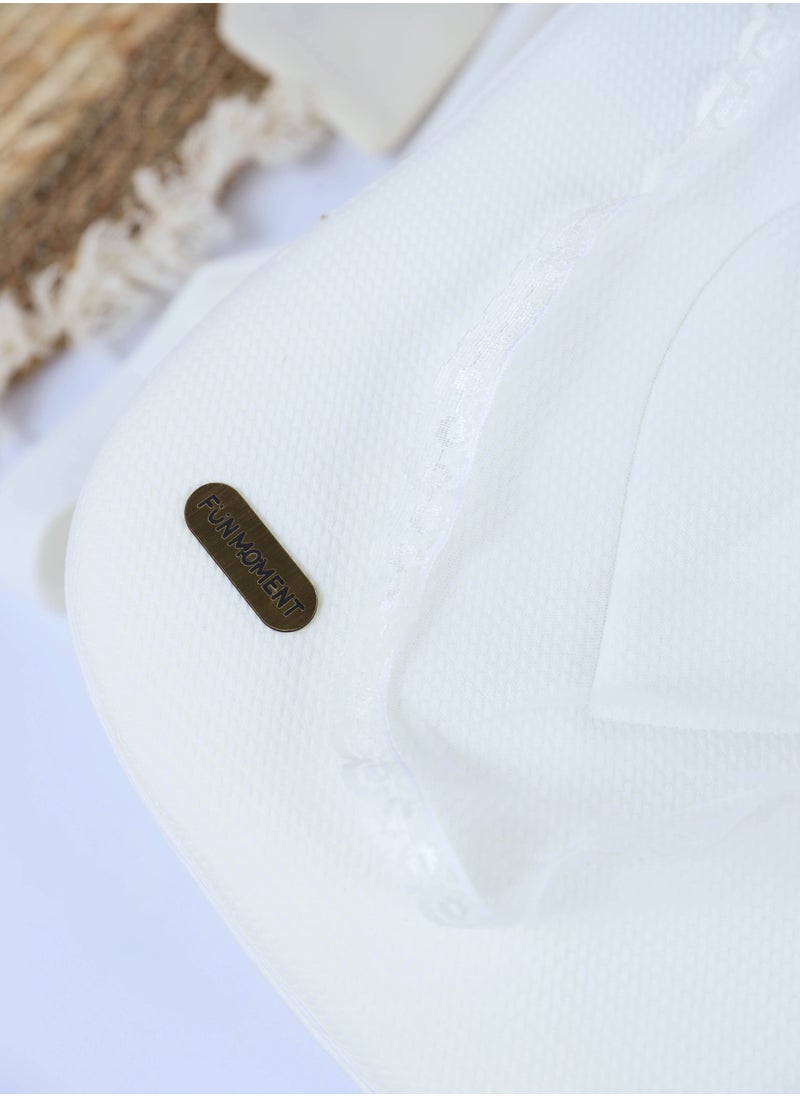 FUN MOMENT - Portable Baby Bed with Thick Padded Seat with High Quality Materials - Image 1