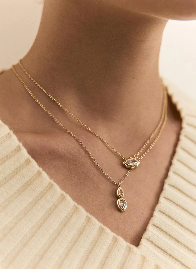 Double chain with drop pendants