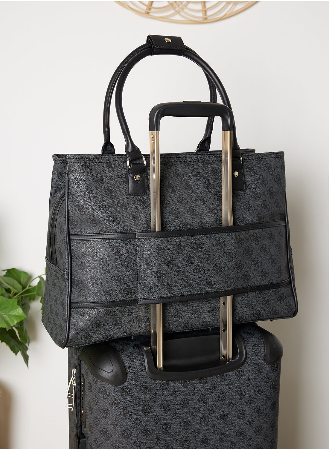 Jesco Shopper Tote Bag - https://f.nooncdn.com/p/pzsku/Z97FF2B8653B682A95763Z/45/_/1724501727/0326ceea-485f-448b-8b8e-f6649b7cf368.jpg?format=jpg&width=original