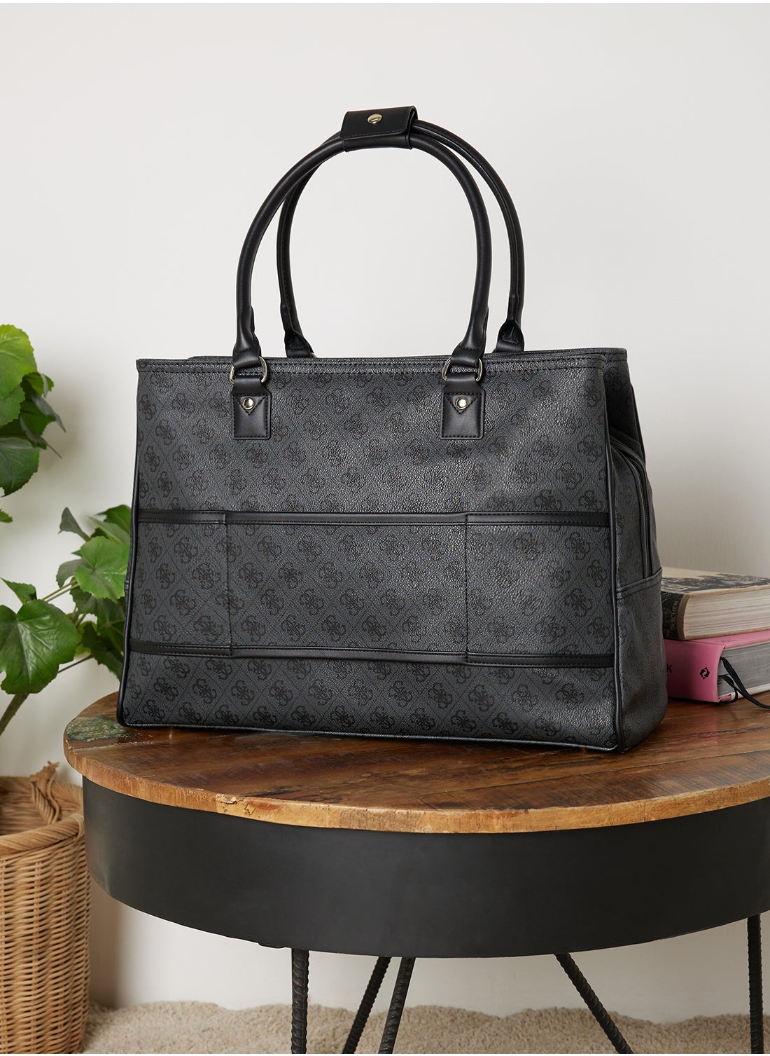 Jesco Shopper Tote Bag - https://f.nooncdn.com/p/pzsku/Z97FF2B8653B682A95763Z/45/_/1724501731/c8433bbe-cc1e-44ae-8fe6-a77b5b0e4166.jpg?format=jpg&width=original