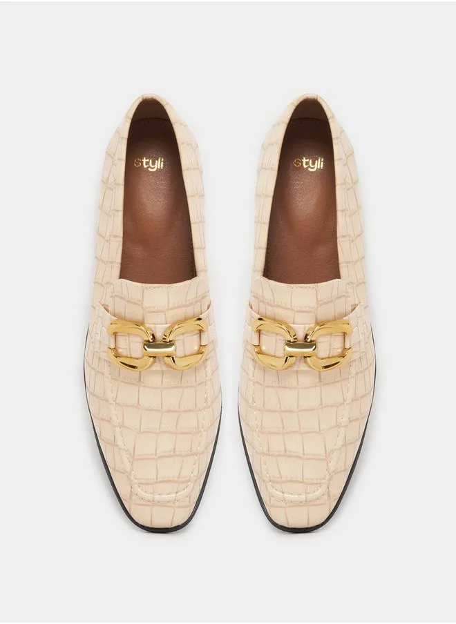 ستايلي Buckle Trim Textured Loafers