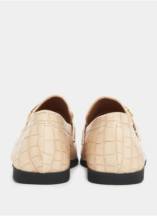 ستايلي Buckle Trim Textured Loafers