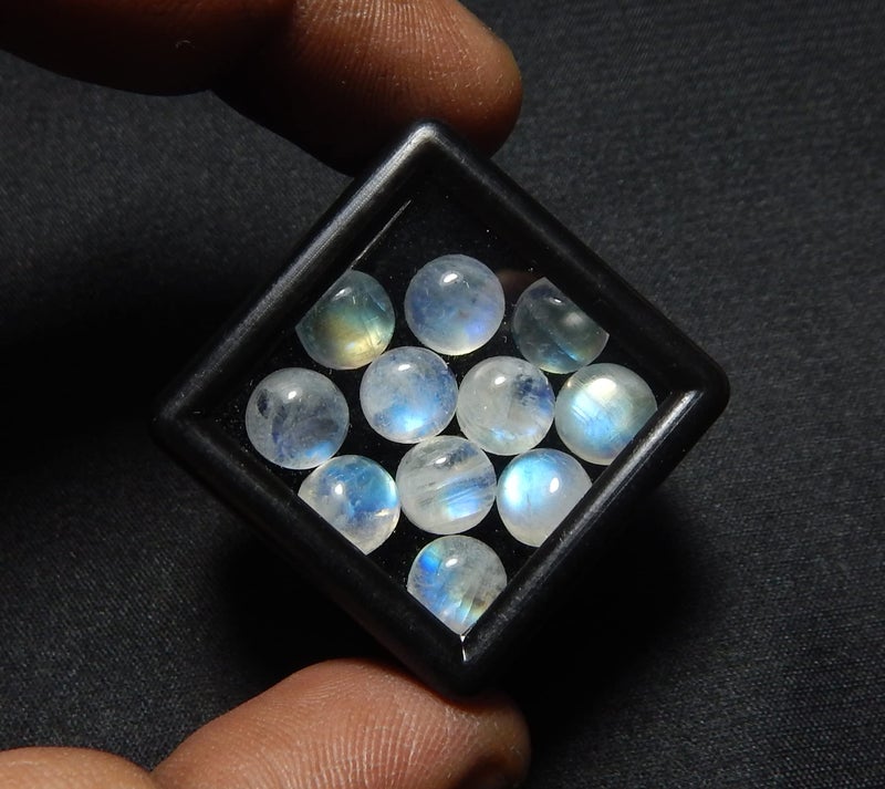 Myhealingworld 7mm Round Blue Fire AAA Quality Natural Rainbow Moonstone Calibrated Cabochon Loose Gemstone 11 pcs Box. - Image 5
