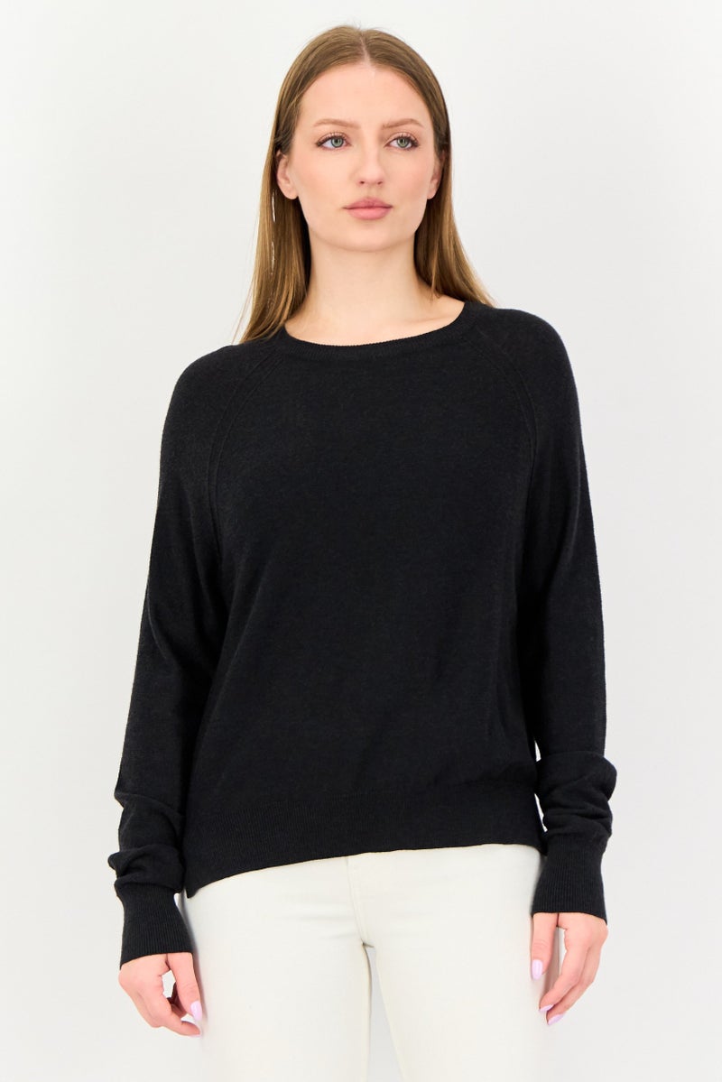 French Connection سويت شيرت نسائي بأكمام طويلة وياقة مضلعة، رمادي داكن - Image 1