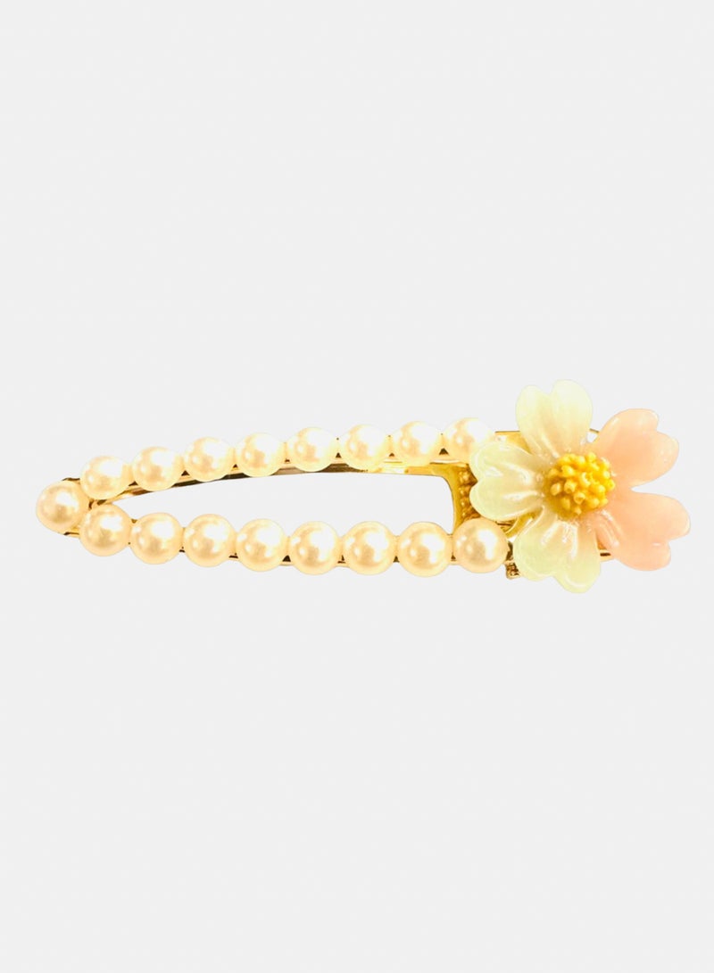 Trio Earrings Daisy Pearl Hair Claw Clip - Image 2