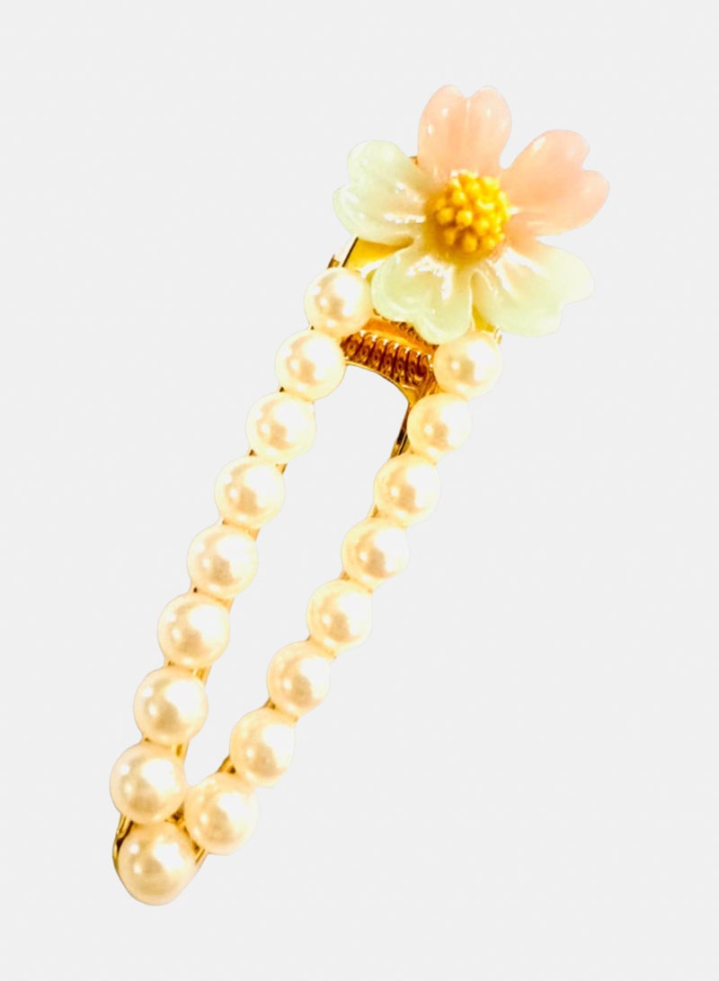 Trio Earrings Daisy Pearl Hair Claw Clip - Image 3