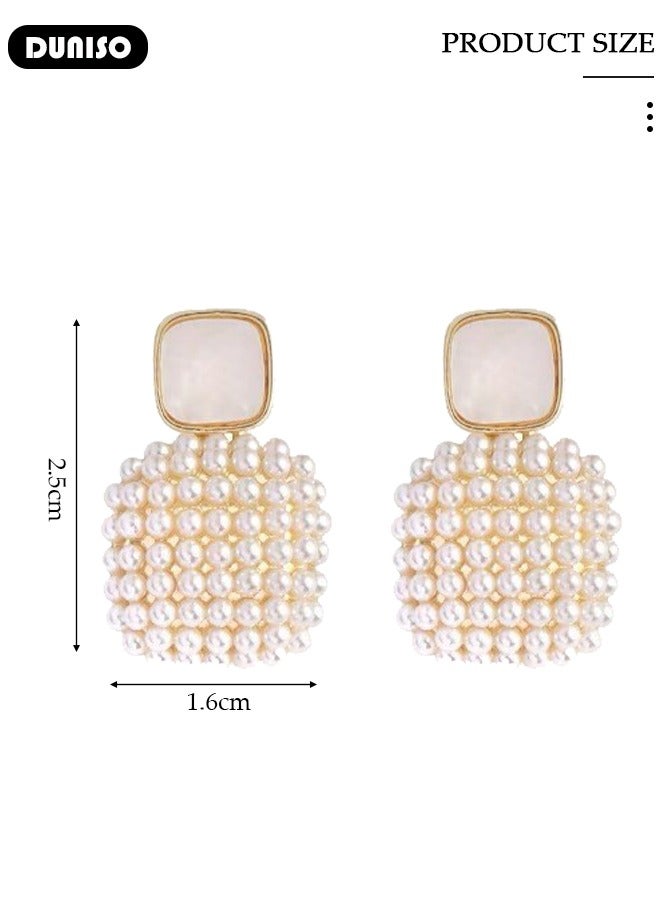 DUNISO Women's Vintage Square Pearl Earrings,Fashionable Lightweight Earrings, Dainty Stud Earrings, Hypoallergenic Earrings for Women Girls - Image 2