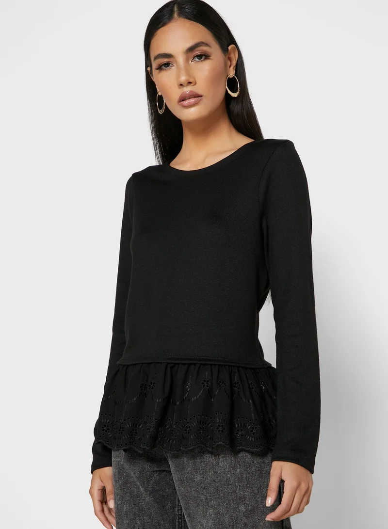 NEW LOOK Broderie Detail Peplum Top