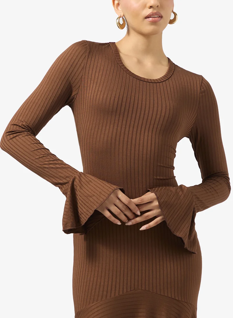 جينجر Dopwaist A Line Dress with Pleats
