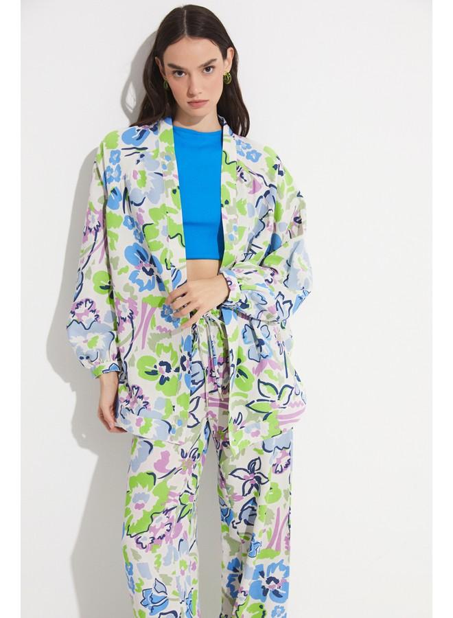 JUNE Women Exclusive Floral Patterned Linen Blend Kimono Green - Image 2