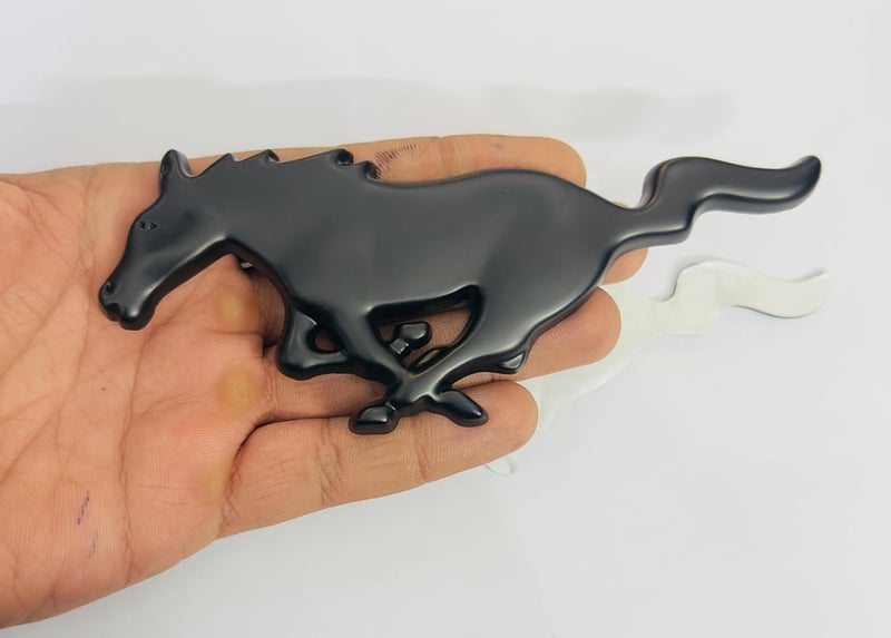 AUTO MT شعار سيارة دراجة لابتوب معدني وشعار سيارة وشبكة معدنية لشعار 3D ملصق سباق السيارات ملصق رياضي عالمي ملصق جولة كبيرة. (معدن أسود، شعار حصان.) - Image 3