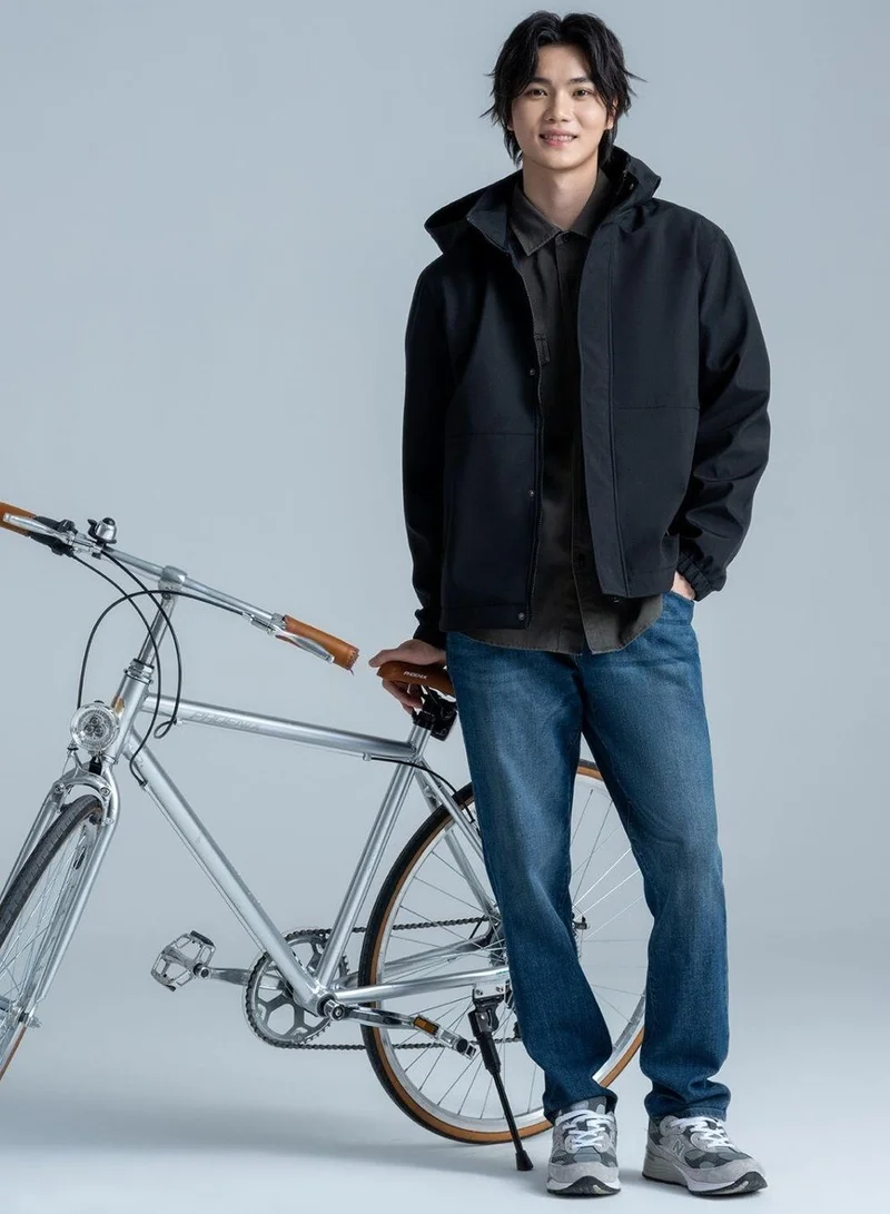 GIORDANO  Men’s Regular Tapered Mid-Rise Stretch Denim Jeans for Men | Best Price UAE