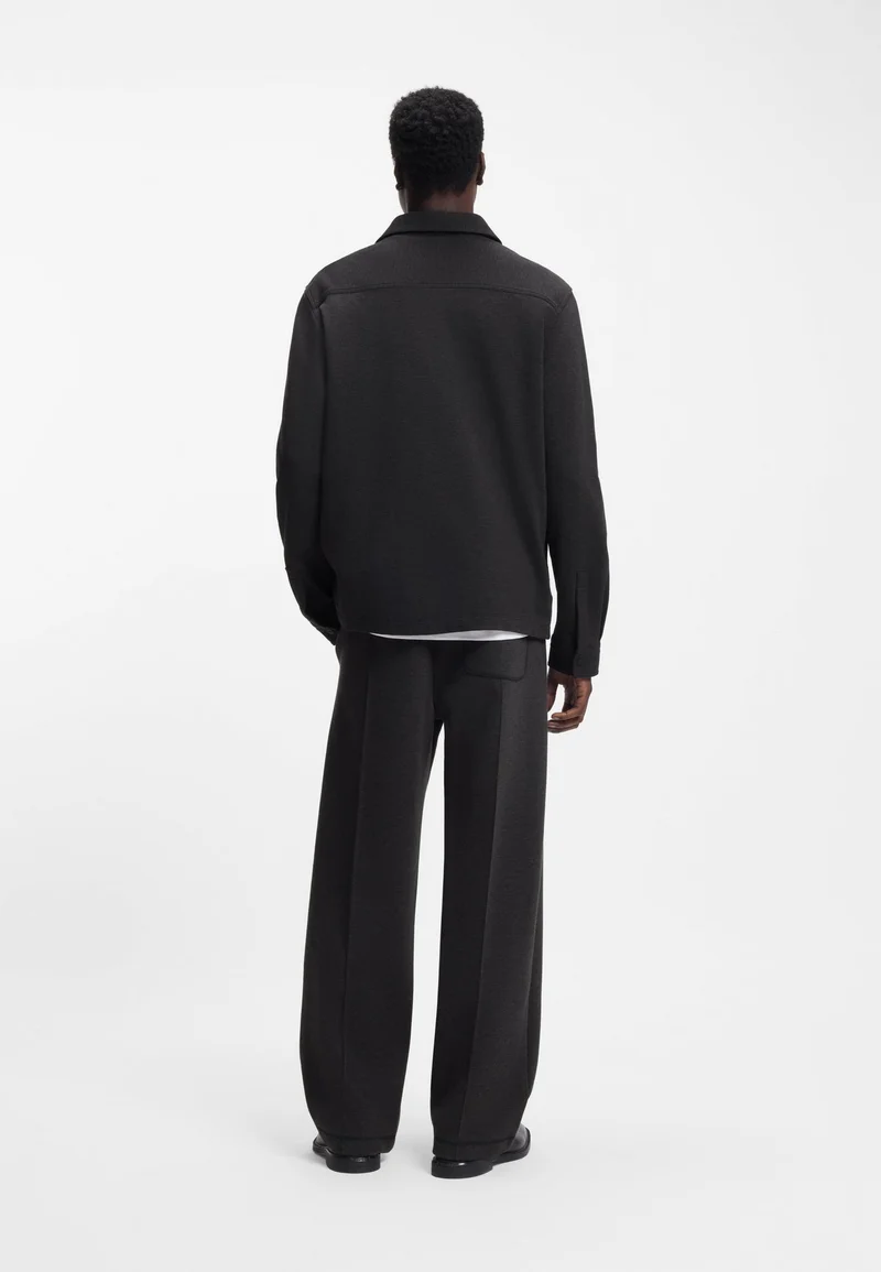 هوجو قميص واسع بقصة فضفاضة من مزيج القطن