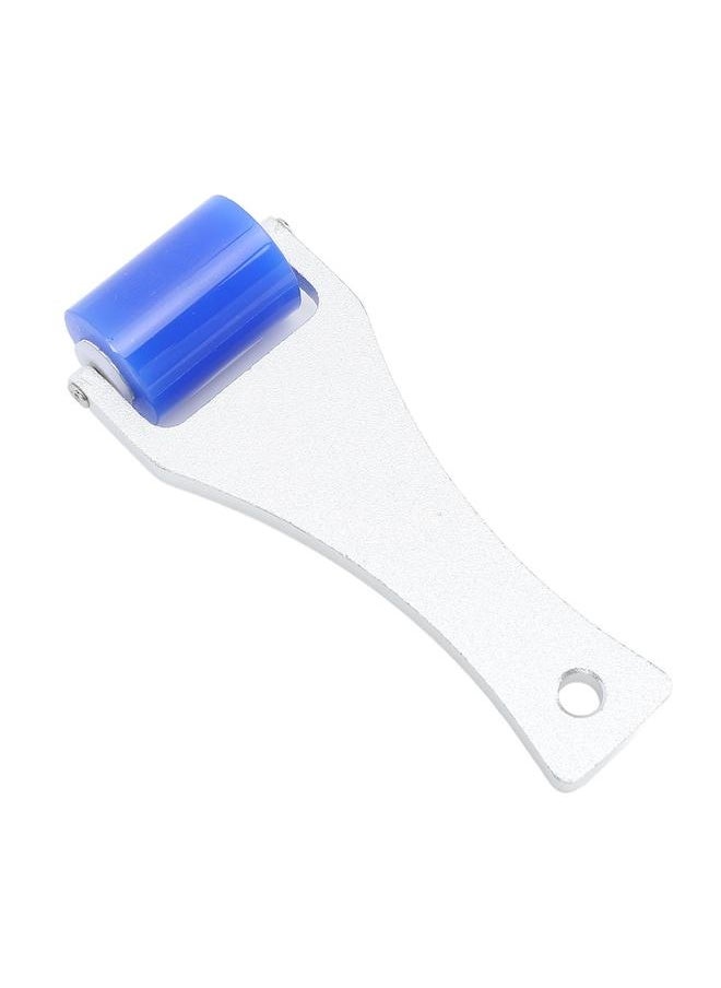 NIBEMINENT Silicone Manual Dust Roller Cleaner Tool with Static Electric Function Adsorb Small Impurities Aluminum Handle Blue Roller 3cm / 1.2in  - Image 4