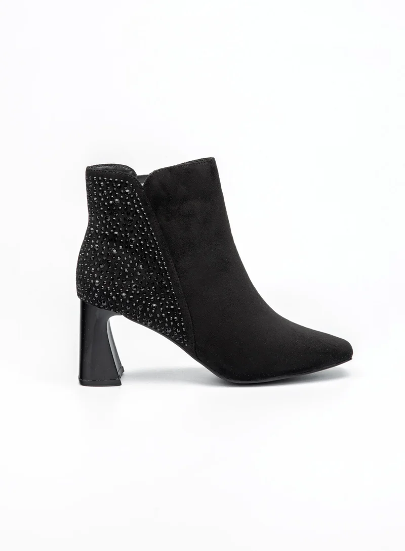 Bata Elegant Block Heel Boot
