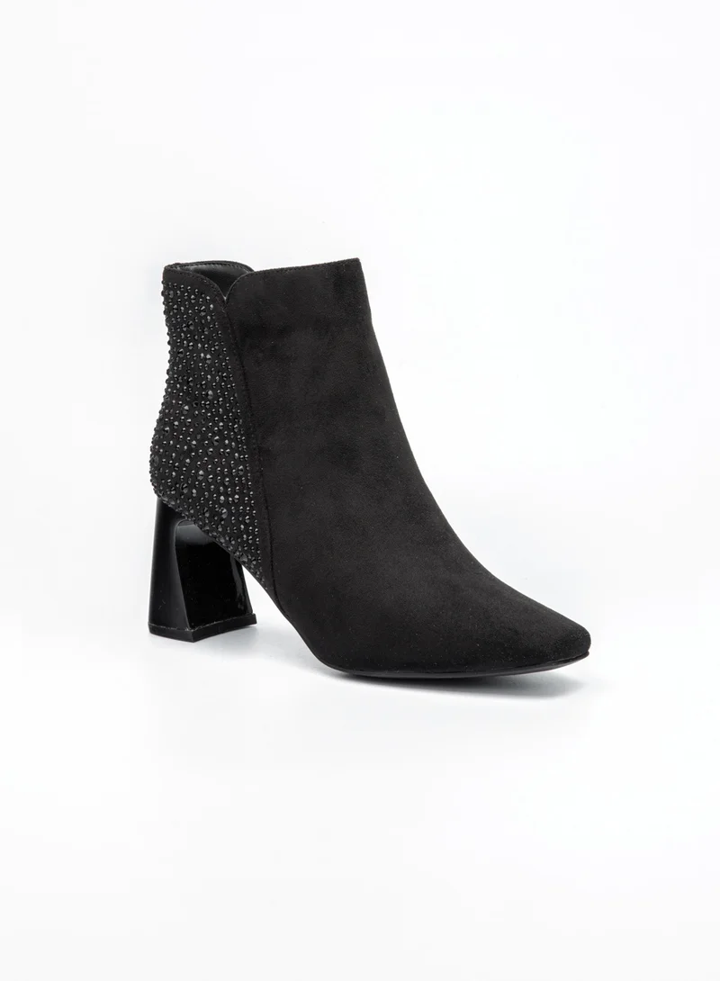 Bata Elegant Block Heel Boot