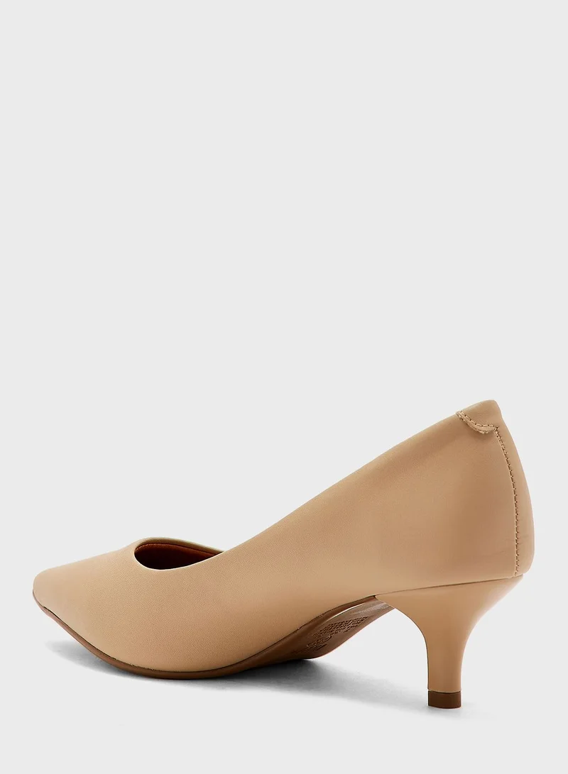 VIZZANO Pointed Toe Pumps
