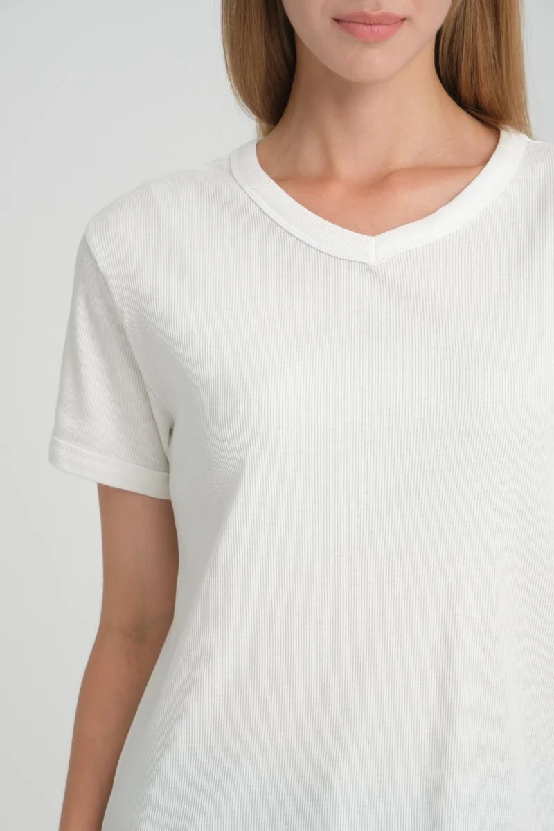 الكسندر جاردي Alexandergardı Ribbed V-Neck Comfort Fit T-Shirt (E24-74602)