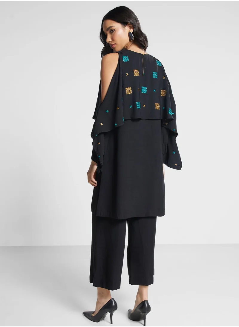Nishat Linen Embroidered Crew Neck Kurti